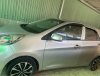 Xe màu bạc giá cạnh tranh
