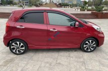 Màu đỏ, giá chỉ 295 triệu