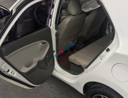 Bán ô tô Kia Morning đời 2014, màu trắng, xe nhập số tự động, giá 260tr