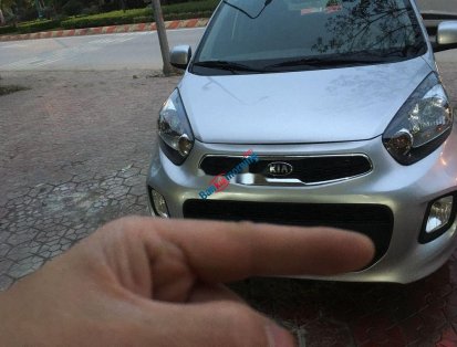 Cần bán lại xe Kia Morning sản xuất 2015, màu bạc