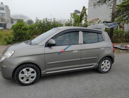 Xe màu xám, nhập khẩu